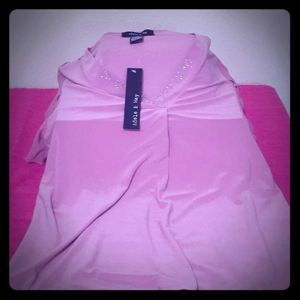 Sleeveless shirt